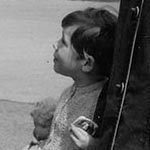 Photograph of RUC policewoman on patrol